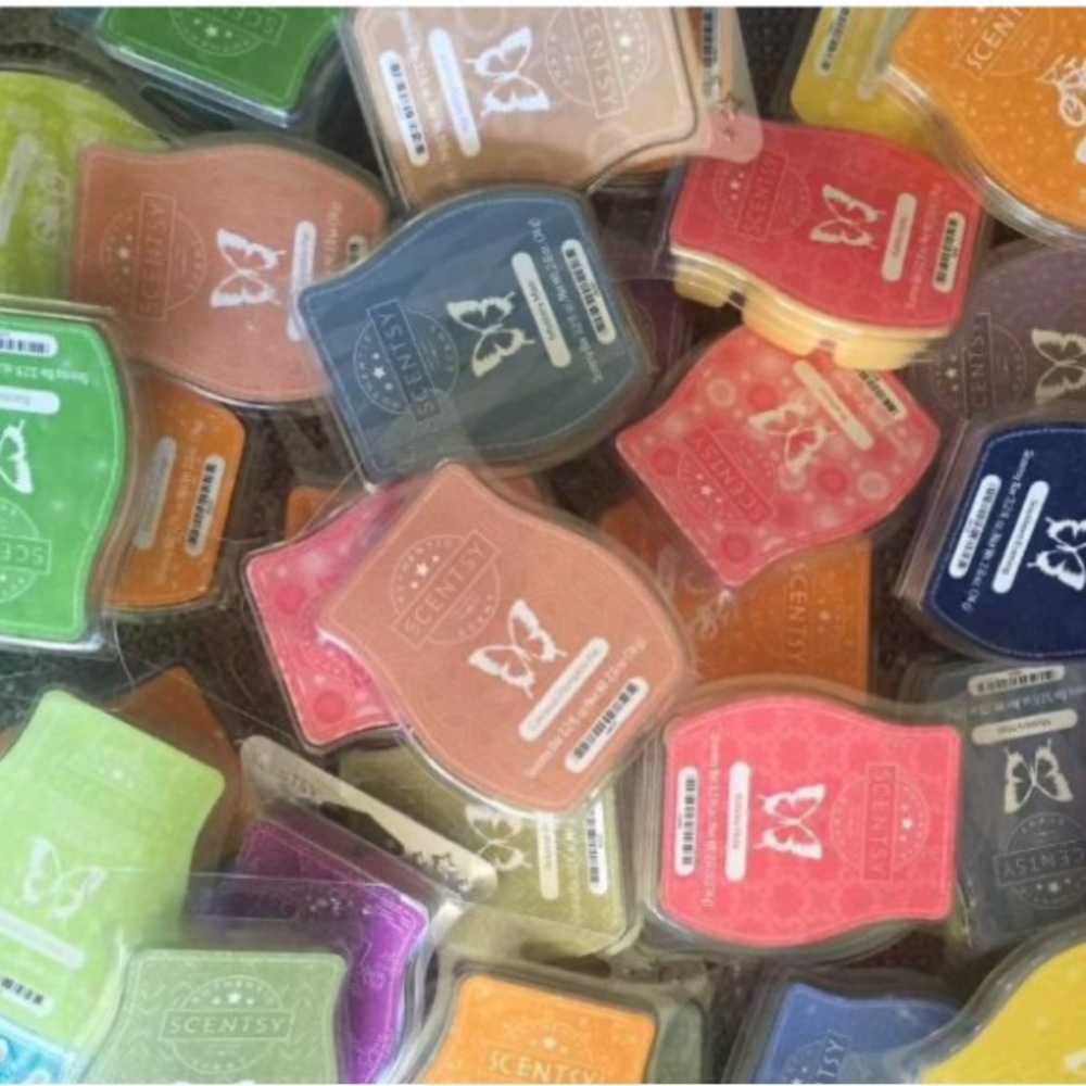 Mystery Scentsy packs.